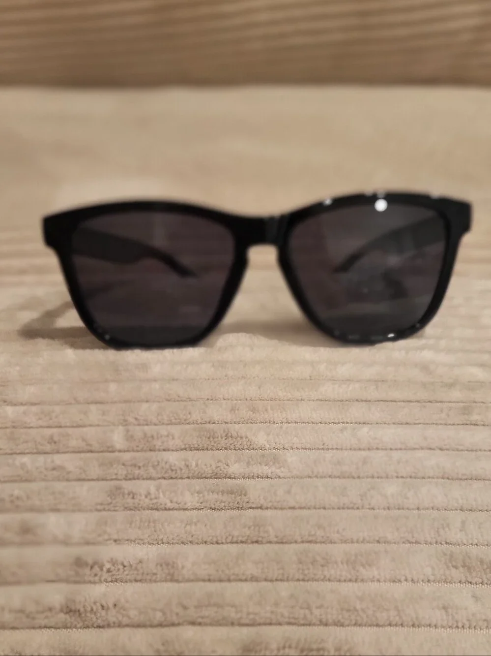 Black Sunglasses - Classic Square Frame